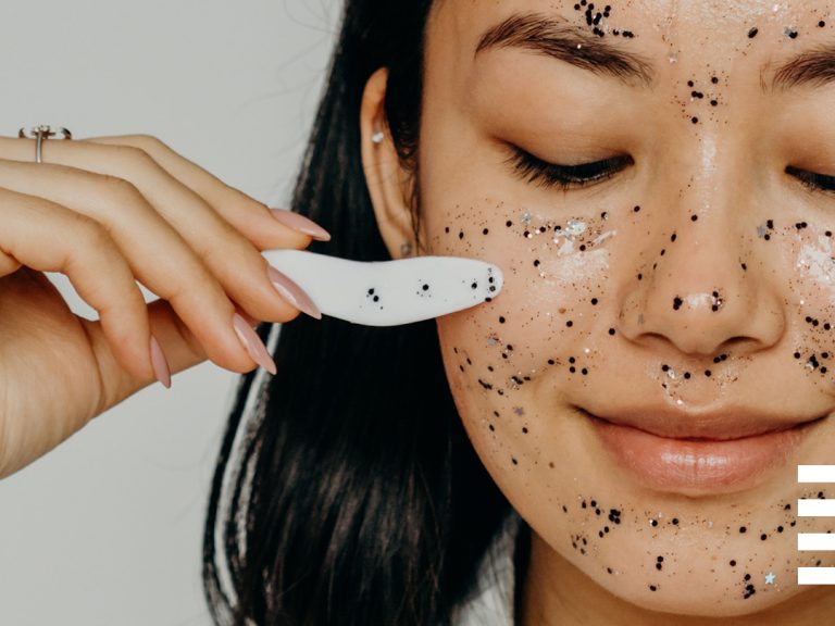 How to remove blackheads and whiteheads